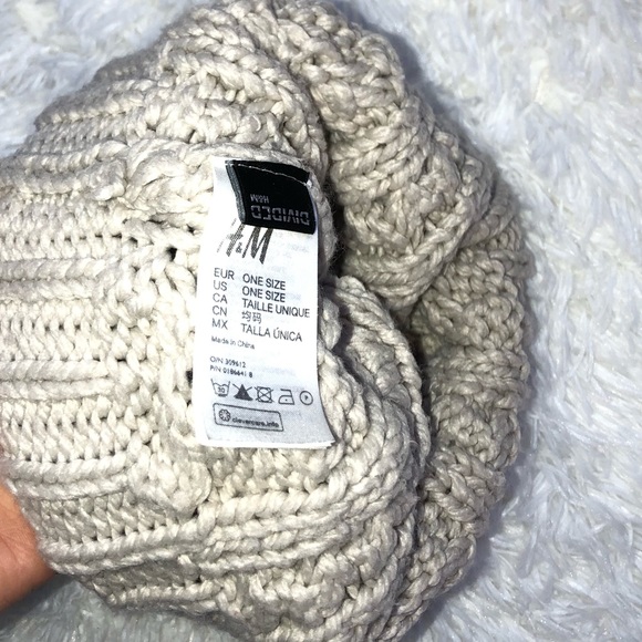 H&M Grey Beanie 100% acrylic - Picture 2 of 2
